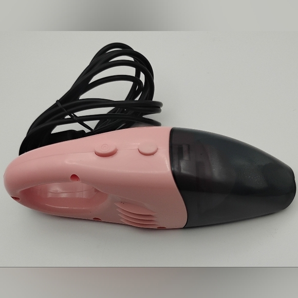 Pink and Black Handheld Mini Vacuum Cleaner BNWOT - Picture 1 of 3